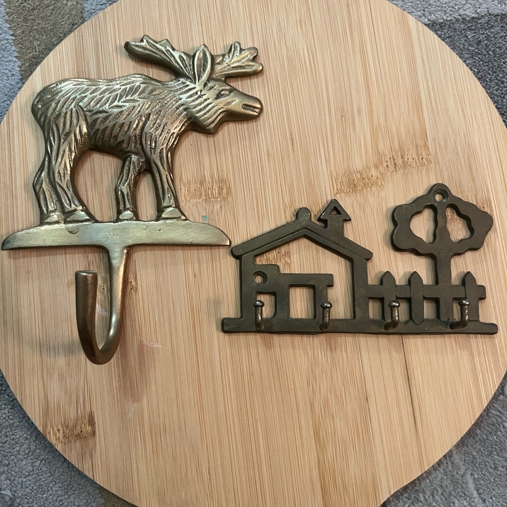 Bronze Moose and House Wall Hook Set